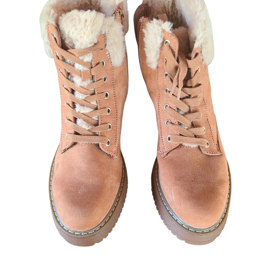 Madden Girl Kymber Ankle Boots
Caramel Side Zip Faux Fur Boots Size 8.5